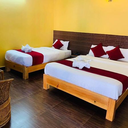 The North Face Inn Pokhara Extérieur photo