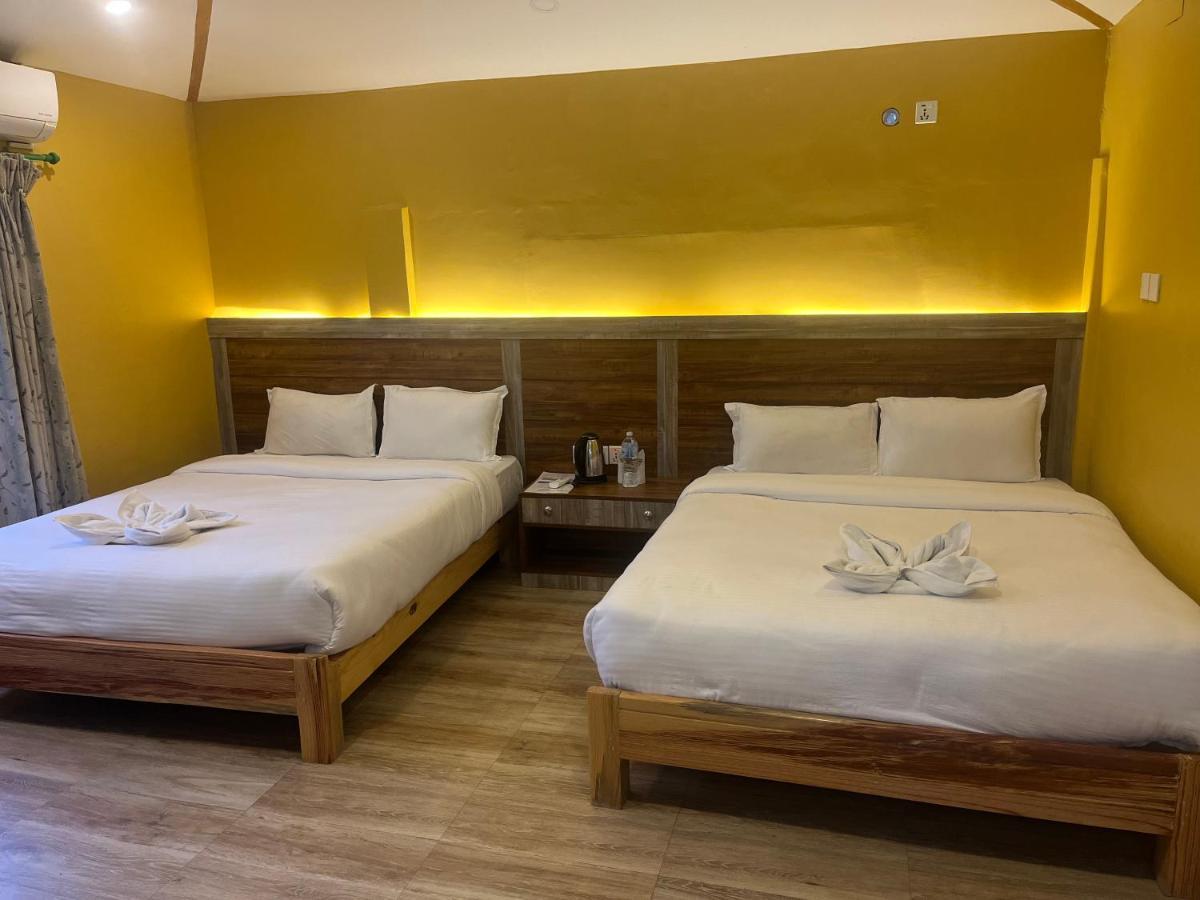 The North Face Inn Pokhara Extérieur photo