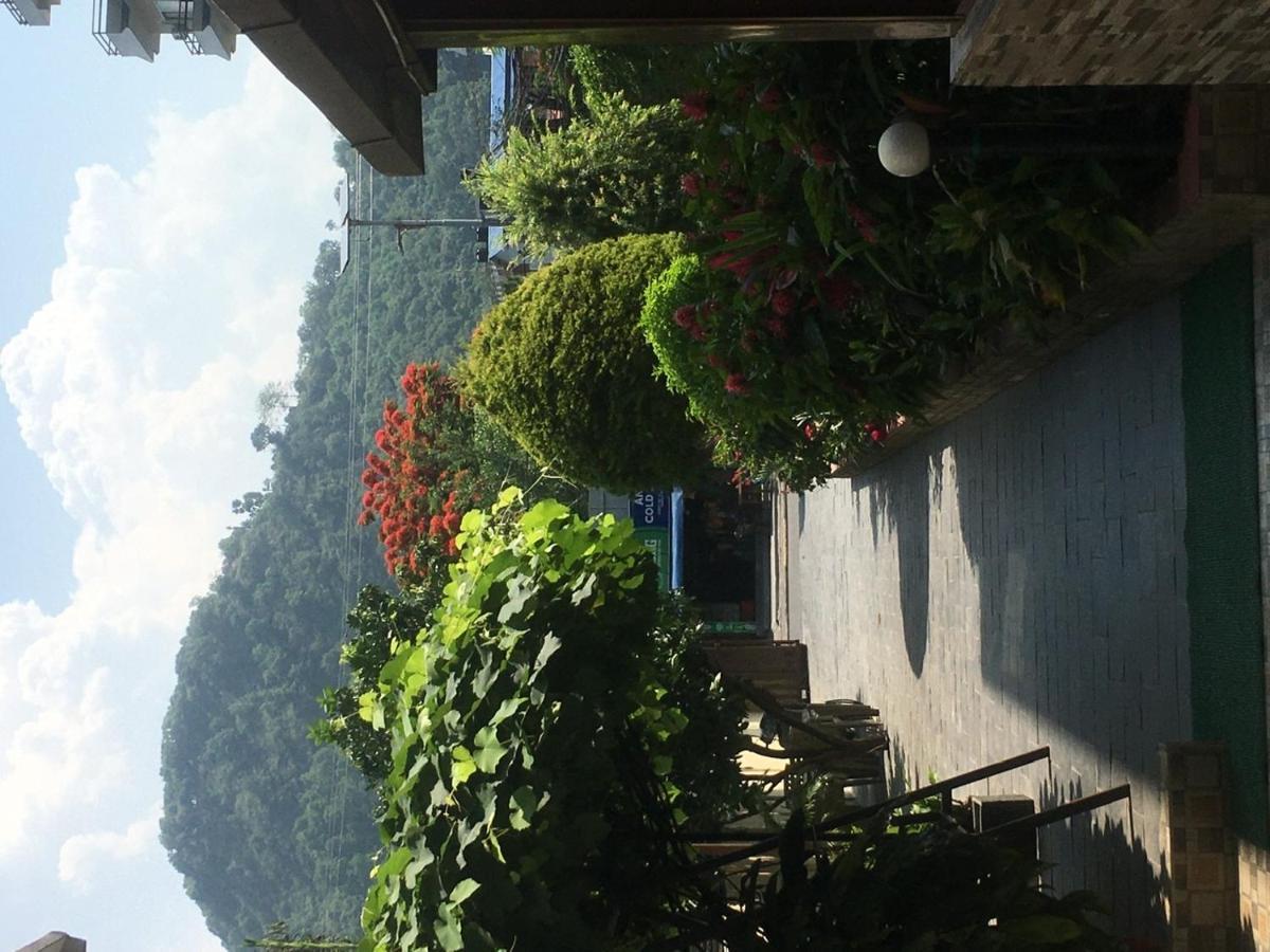 The North Face Inn Pokhara Extérieur photo