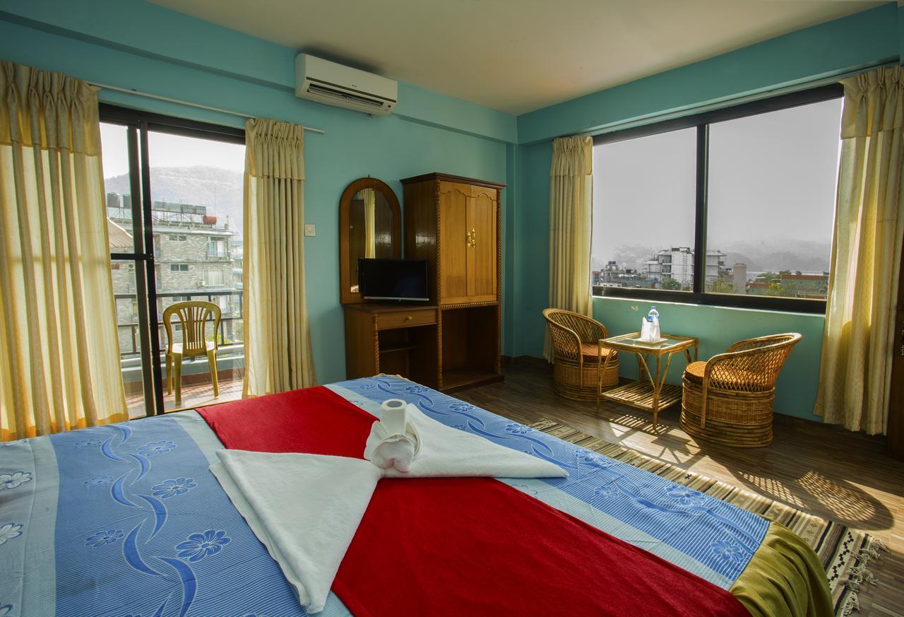 The North Face Inn Pokhara Extérieur photo