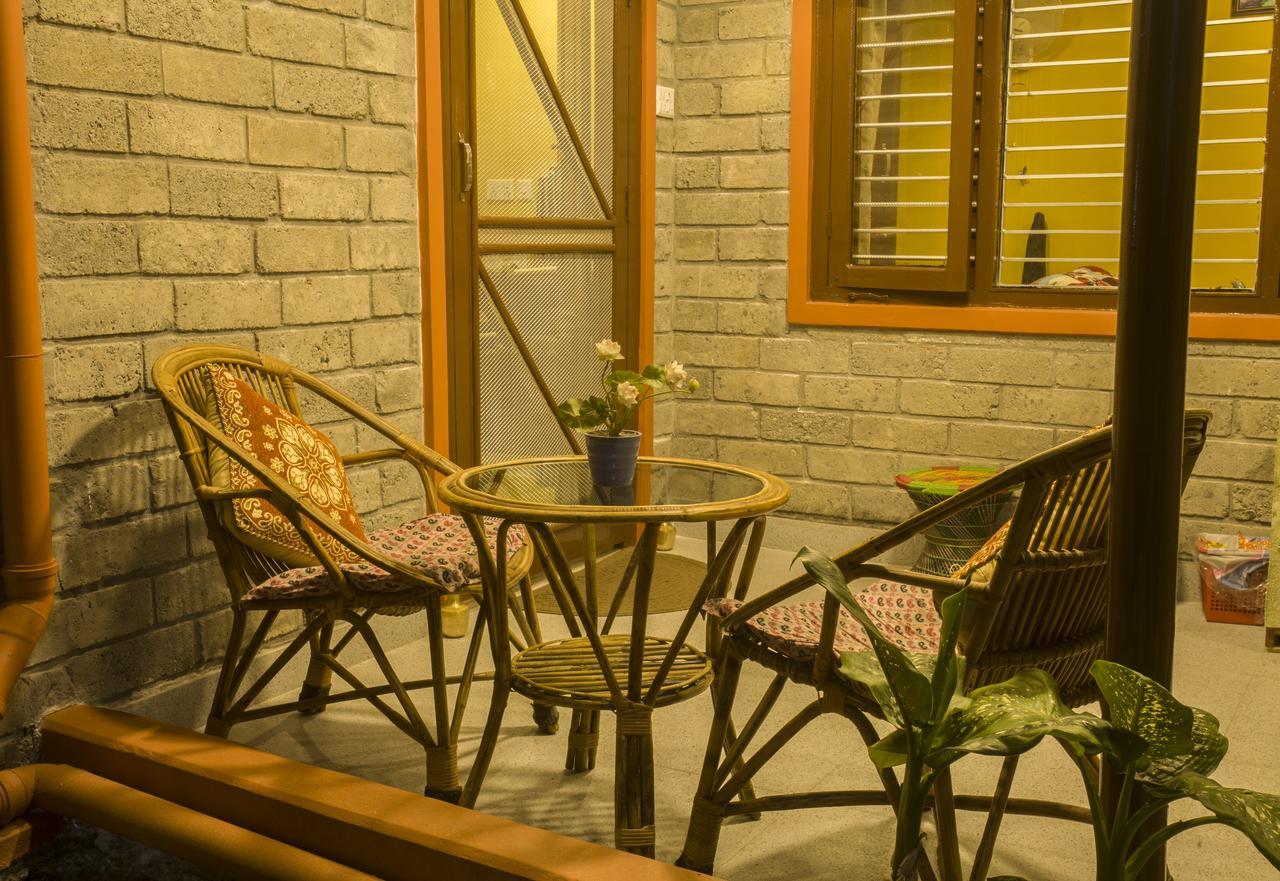 The North Face Inn Pokhara Extérieur photo
