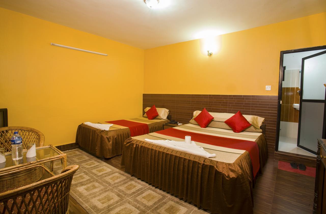 The North Face Inn Pokhara Extérieur photo